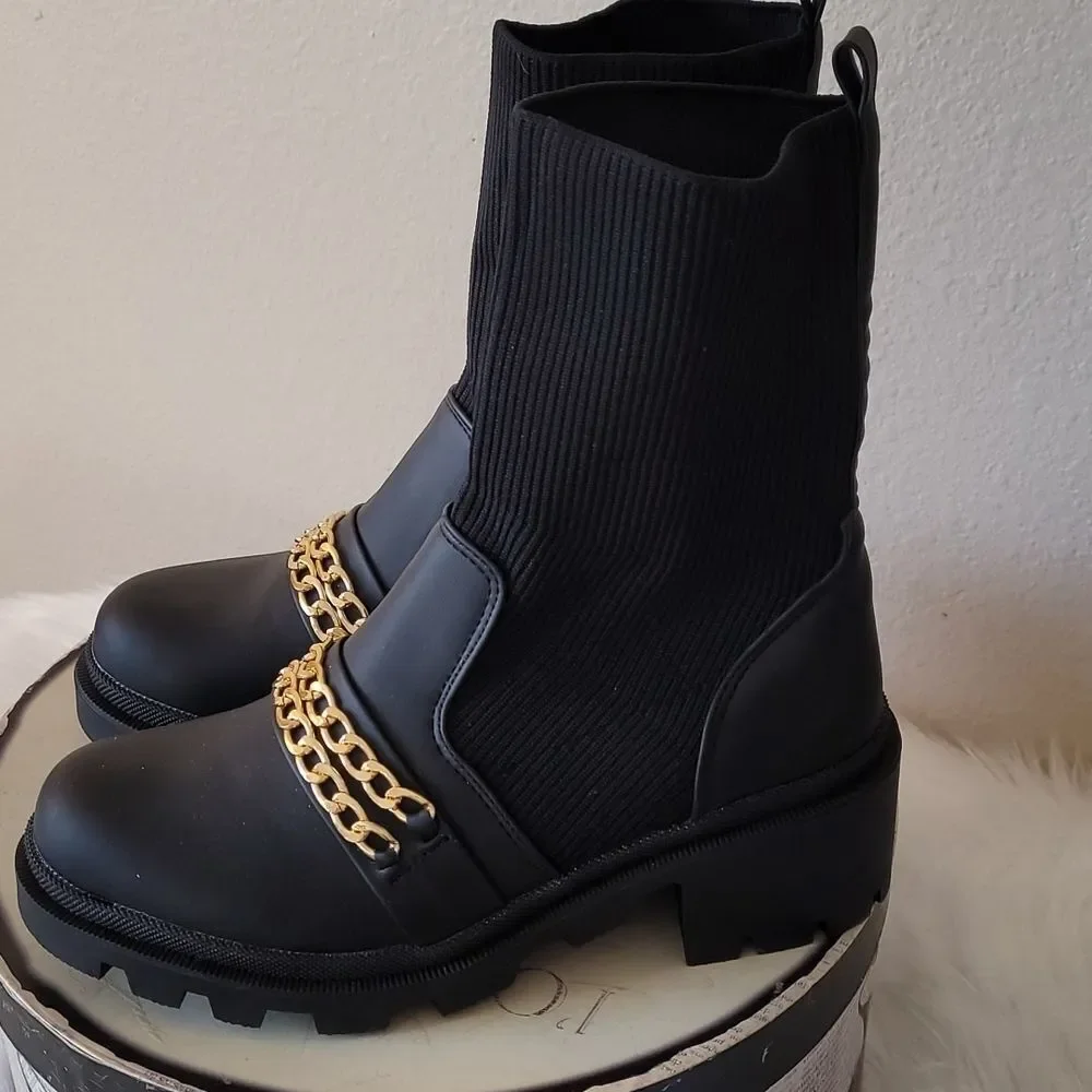Black sock chain Boots